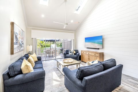 Living Area Overlooking Lake