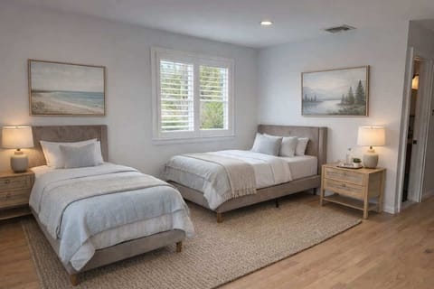 The Boho room is great for friends who seek a zen vibe. Across from the beds is two seating areas that I don’t havevgreat photos of yet,  but you will not be  disappointed .
