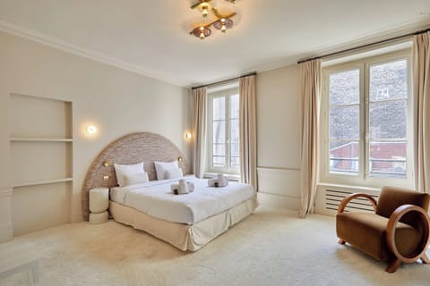Apartment | 3 bedrooms, laptop workspace, iron/ironing board, bed sheets
