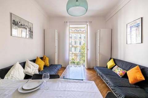 Apartment | Living area