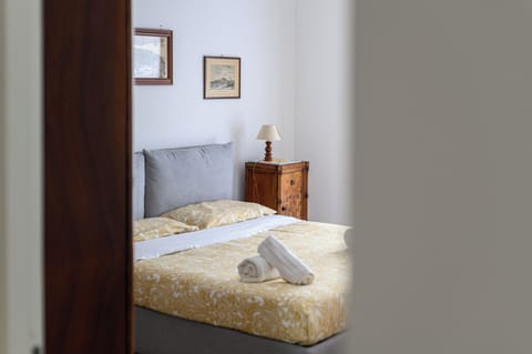Apartment (3 Bedrooms) | 3 bedrooms, laptop workspace, iron/ironing board, bed sheets