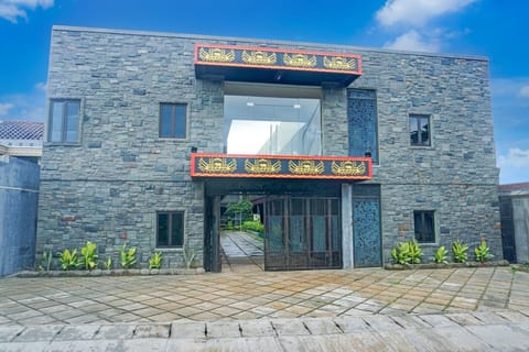Holiday Home Exterior [summer]