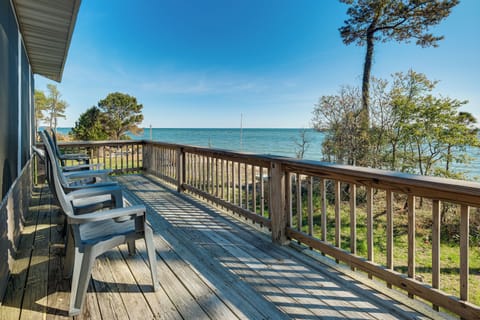 Hudgins Vacation Rental | 3BR | 2BA | 1,300 Sq Ft