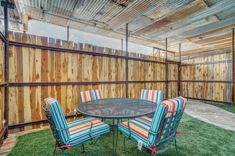 Burkburnett Vacation Rental | 2BR | 1BA | 880 Sq Ft