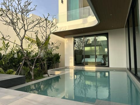 Signature Villa, 3 Bedrooms, Pool View, Beachside | Pool | Outdoor pool, sun loungers