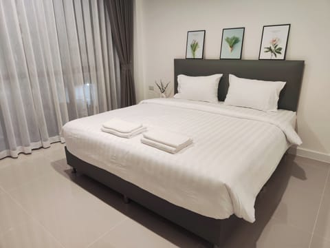 Basic Single Room, City View | Desk, laptop workspace, free WiFi