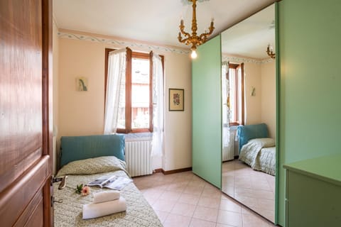 Family House, 2 Bedrooms, Balcony (Lenno Il Guscio) | 2 bedrooms