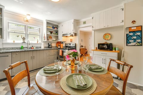 Cottage (3 Bedrooms) | Interior
