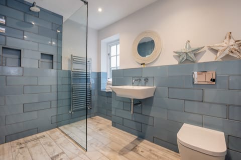 Twin Room, Ensuite | Bathroom