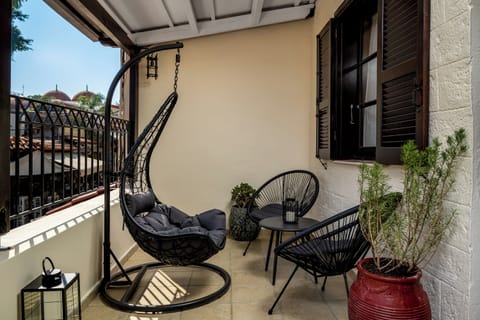 sitting area