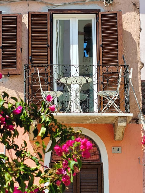 Apartment, 2 Bedrooms, City View | Exterior detail