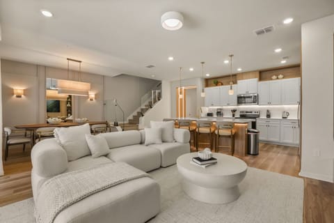 16218 Coastal Cove Lane (1).jpg