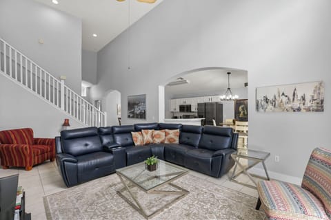4669GoldenBeachCourt(1)