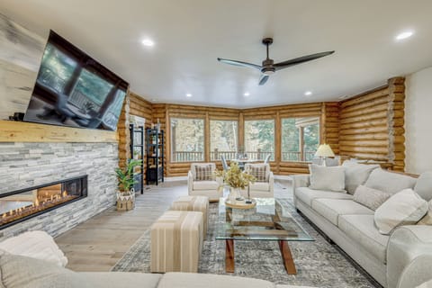 McCall Vacation Rental | 4BR | 3.5BA | Steps Required | 2,850 Sq Ft