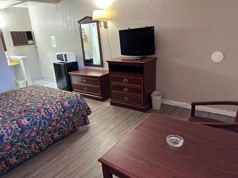 Standard Single Room | WiFi (free)