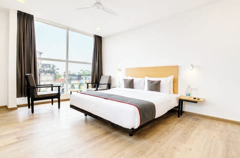 Deluxe Twin Room, Air conditioning | View from room