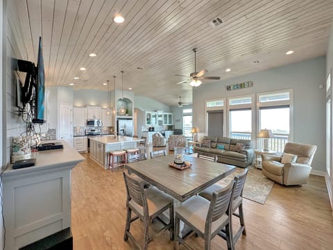 House, 3 Bedrooms | Interior