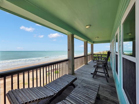 House, 2 Bedrooms | Property grounds