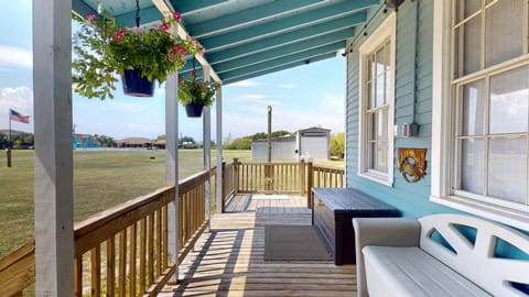 House, 5 Bedrooms | Terrace/patio