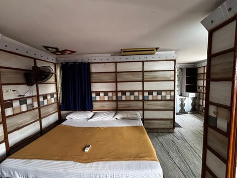 Deluxe Double Room | Free WiFi