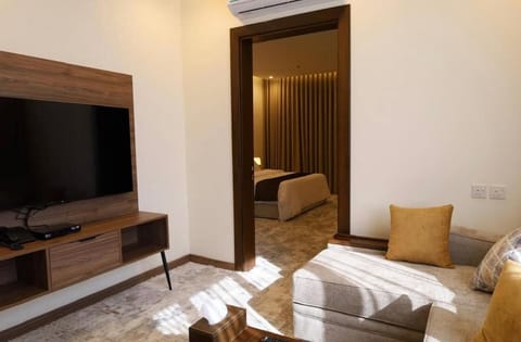 Deluxe Suite, 1 Bedroom | Interior
