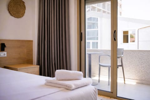 Double Room, Balcony | Free WiFi, bed sheets