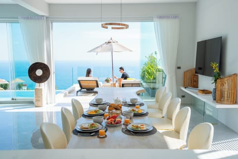 Luxury Villa, Sea View | Dining