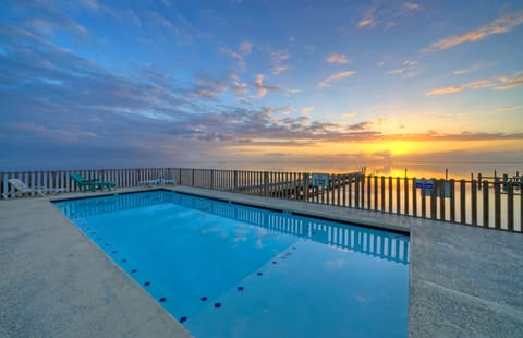 Panoramic ocean views at the pool.