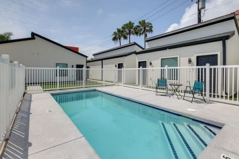 South Padre Island Vacation Rental | Studio | 1BA | 450 Sq Ft