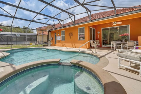 Davenport Vacation Rental | 4BR | 3BA | 1,689 Sq Ft | 2 Steps to Enter