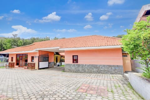 Holiday Home Exterior [summer]