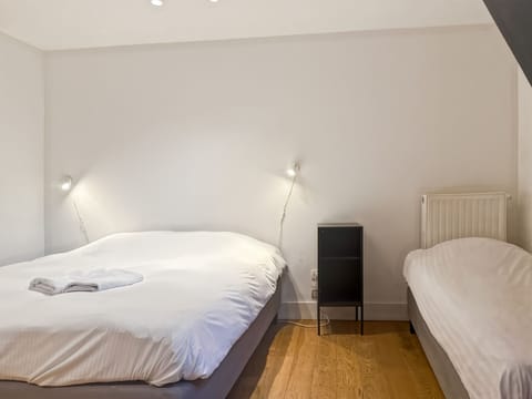 Apartment, 3 Bedrooms, Balcony | 3 bedrooms