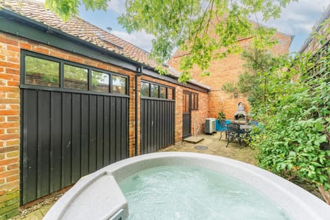 Cottage, Multiple Beds, Pets Allowed | Terrace/patio