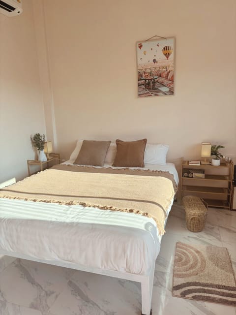 Classic Apartment, Hill View | WiFi (free)
