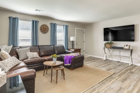 House (Multiple Bedrooms) | Interior