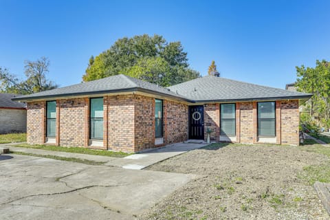 House (5 Bedrooms) | Front of property