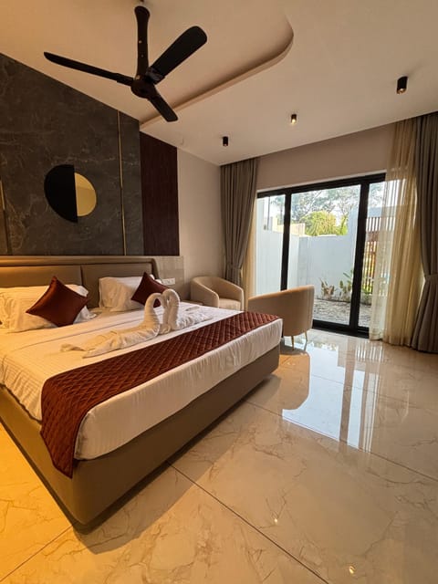 Suite, Pool View | Free WiFi