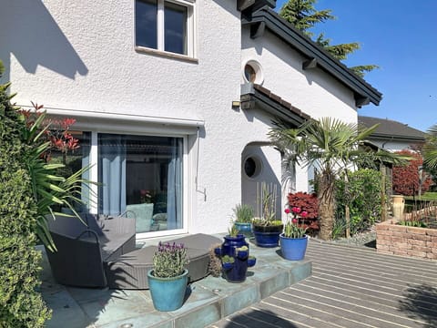 House, Home, Shrub, Flowerpot, Residential Area, Door, Houseplant, Garden, Cottage