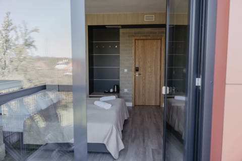 Standard Double Room, Garden View | In-room safe, WiFi (free)
