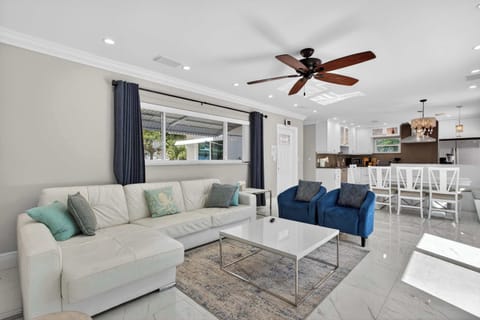 Stay breezy at Coconut Oasis