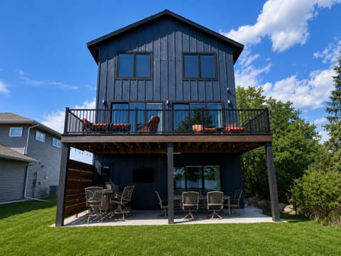 Deck & Patio facing the lake
