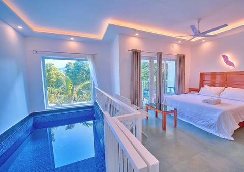 Luxury Room, Private Pool | Free WiFi, bed sheets