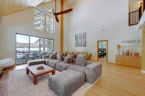 House (6 Bedrooms) | Interior