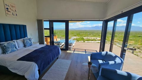 Superior Room | In-room safe, individually decorated, individually furnished, bed sheets