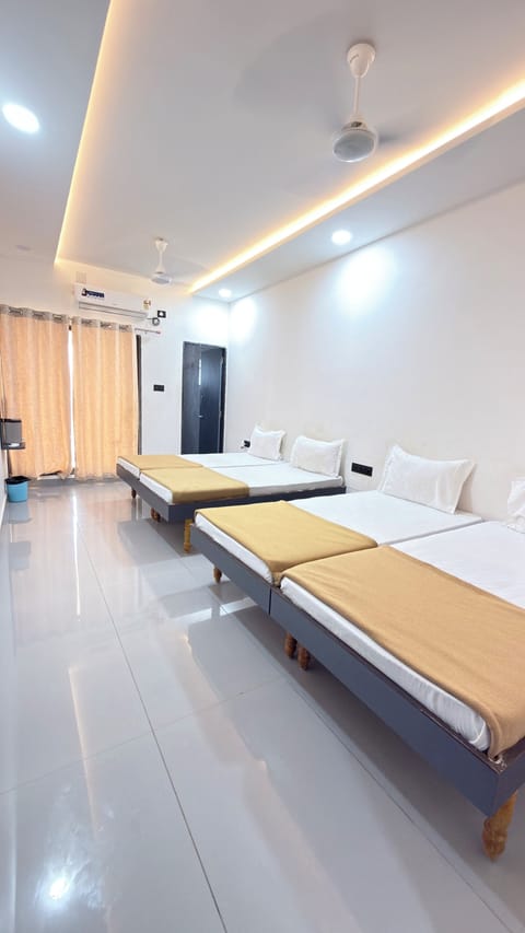 Classic Quadruple Room | Free WiFi