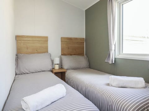 3 bedrooms, WiFi (free), individually decorated, individually furnished