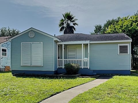 House (2 Bedrooms) | Property amenity