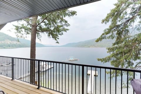House, Balcony, Lake View | Lake view