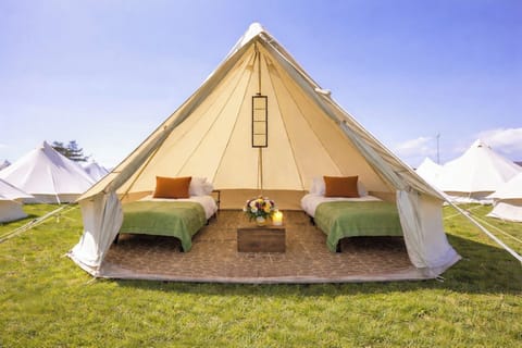 Comfort Tent, Multiple Beds, City View