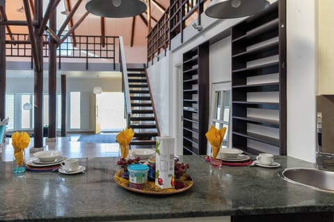Villa, 3 Bedrooms, Smoking, Private Pool | Dining room